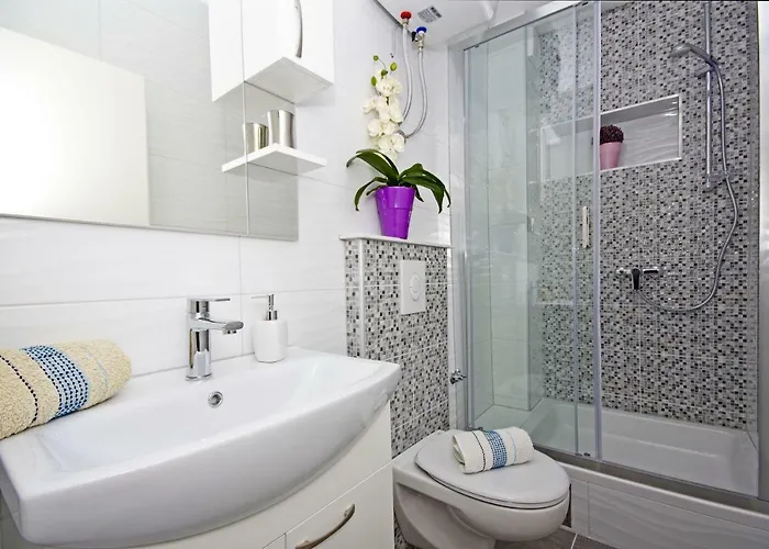 Nikola Appartement *