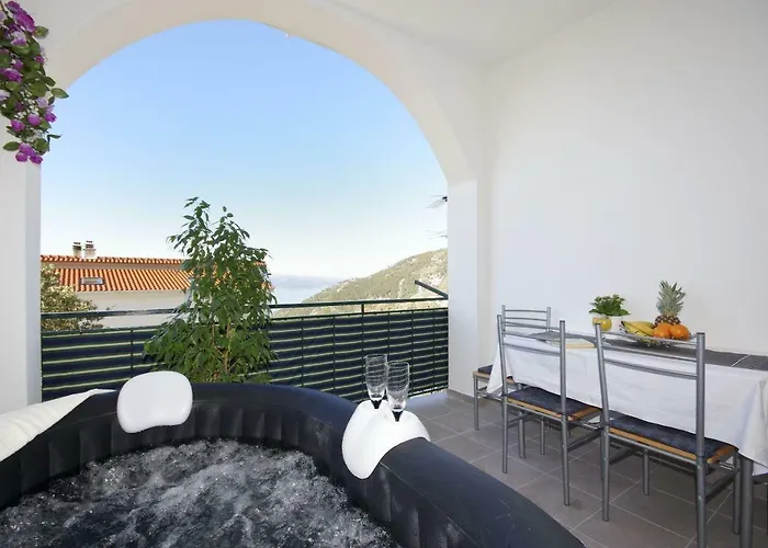 Nikola Appartement Makarska