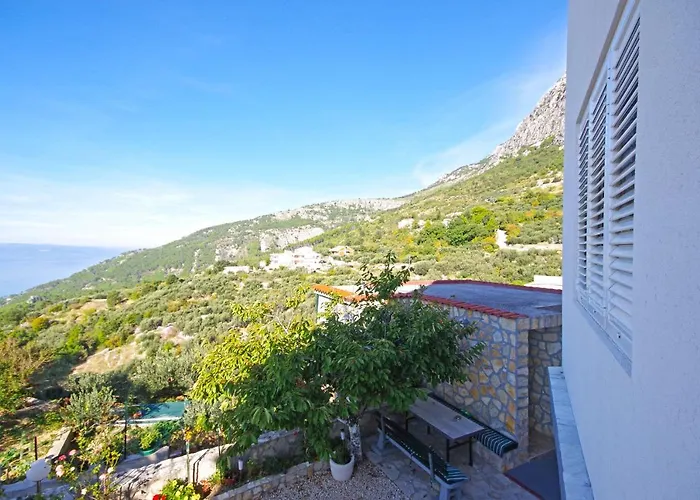 Nikola Appartement *